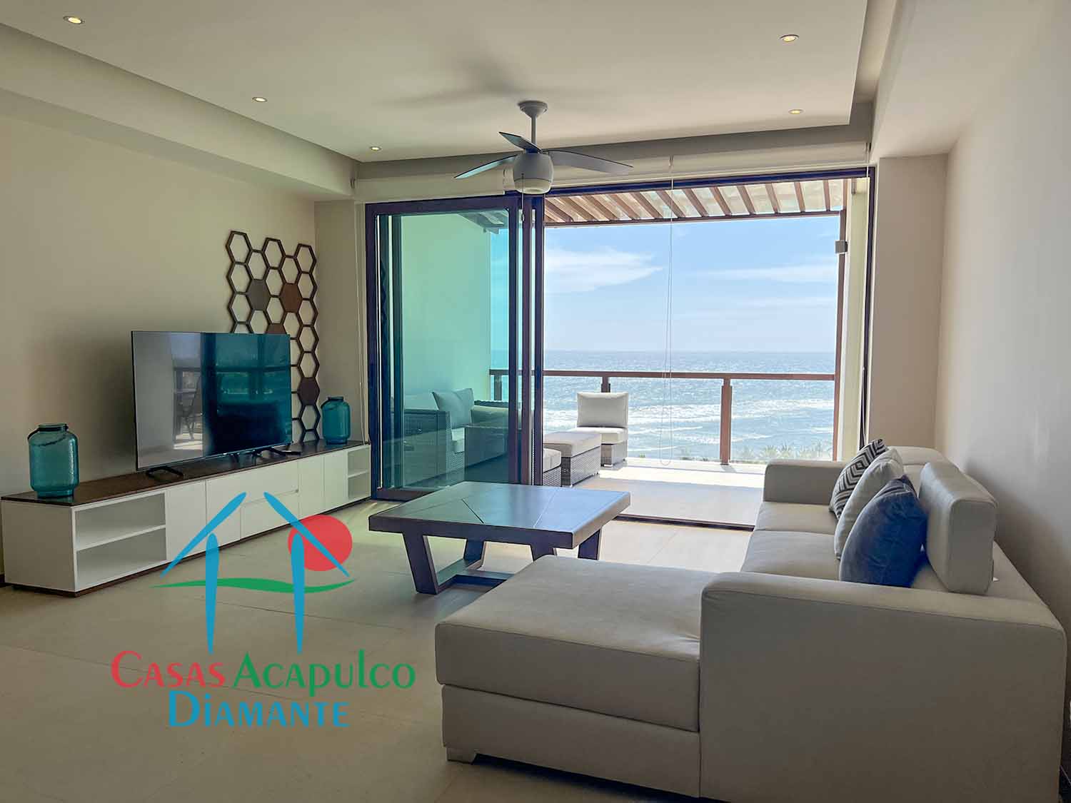 La Isla Bali 903